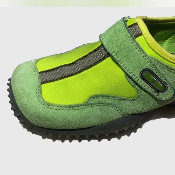 Miu Miu Green Sneakers with Slip-On Design and Velcro Strap - Picture 3 of 4